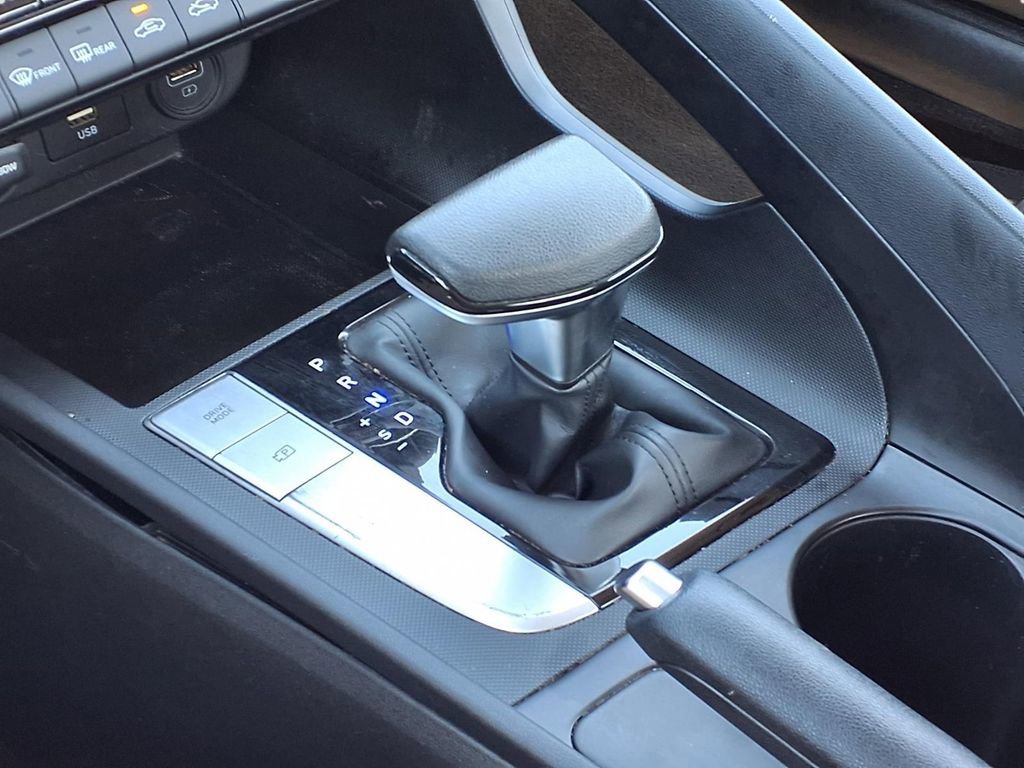 Used 2023 Hyundai Elantra SEL image 12