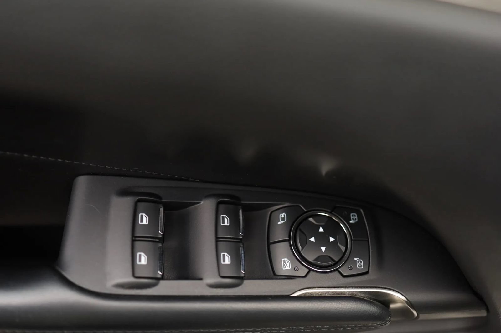 Used 2015 Lincoln MKC AWD w/ Equipment Group 102A Reserve image 12