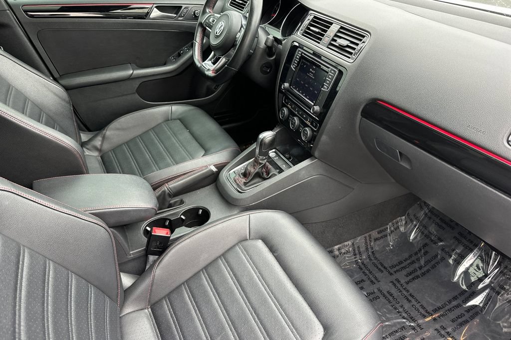 Used 2018 Volkswagen Jetta GLI FWD image 15