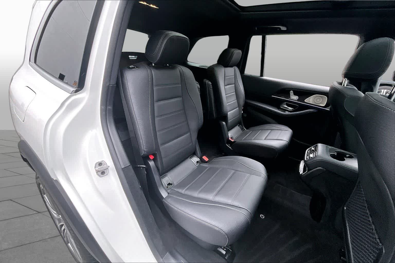 Certified 2026 Mercedes-Benz GLS 450 4MATIC image 17