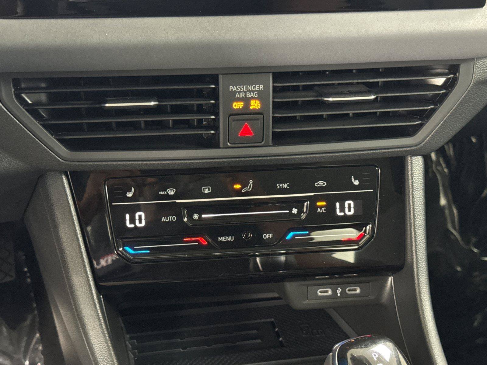 New 2026 Volkswagen Jetta SE FWD image 18