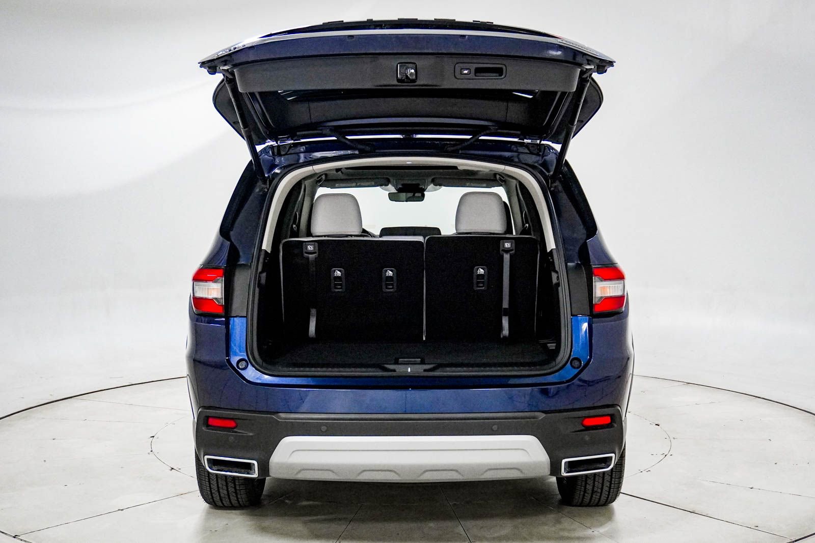 Certified 2025 Honda Pilot Touring image 8
