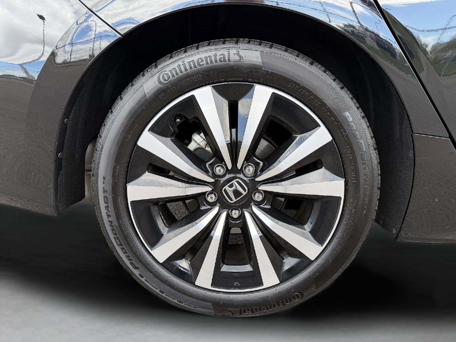 Certified 2024 Honda Civic EX-L image 28