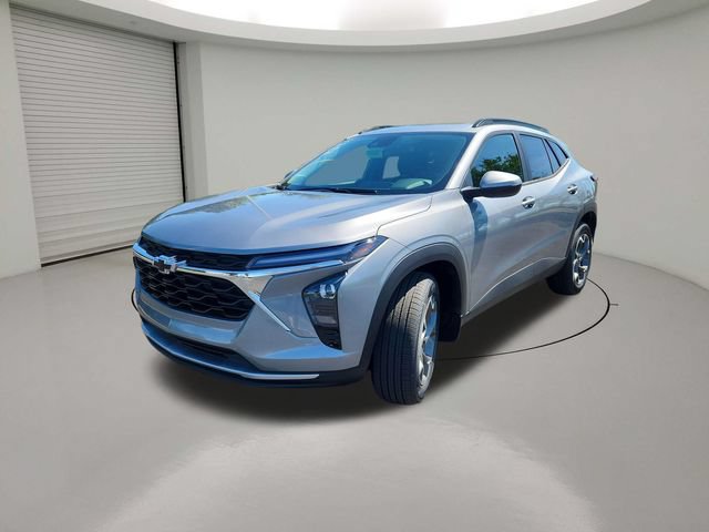 New 2026 Chevrolet Trax LT w/ Sunroof Package FWD image 3