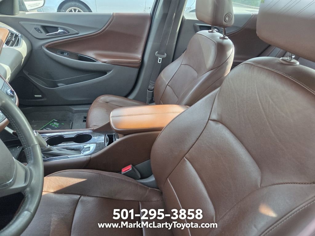 Used 2016 Chevrolet Malibu Premier w/ Driver Confidence Package II FWD image 6