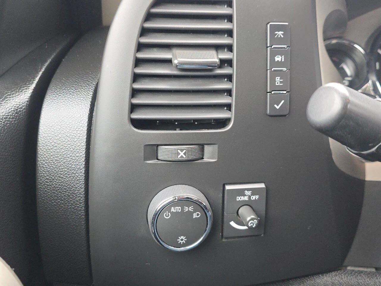 Used 2013 Chevrolet Silverado 1500 LT w/ All-Star Edition image 24