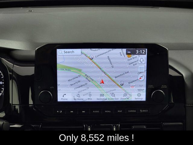 Used 2025 Nissan Pathfinder SL AWD/4WD image 22