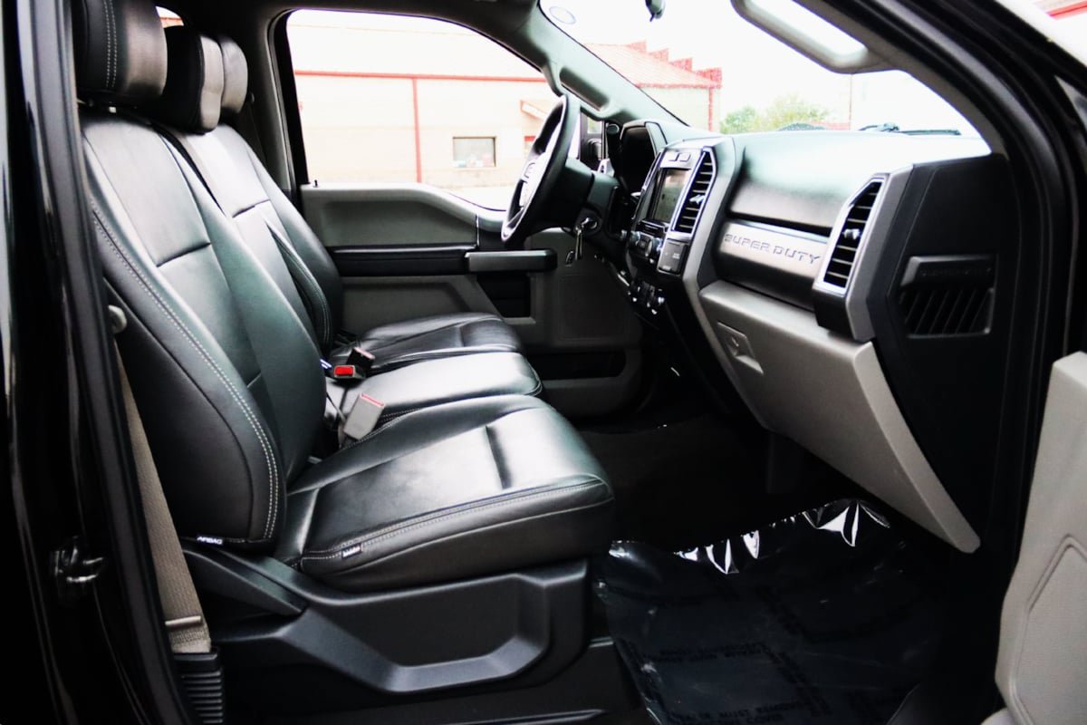 Used 2017 Ford F250 XLT w/ XLT Premium Package AWD/4WD image 52