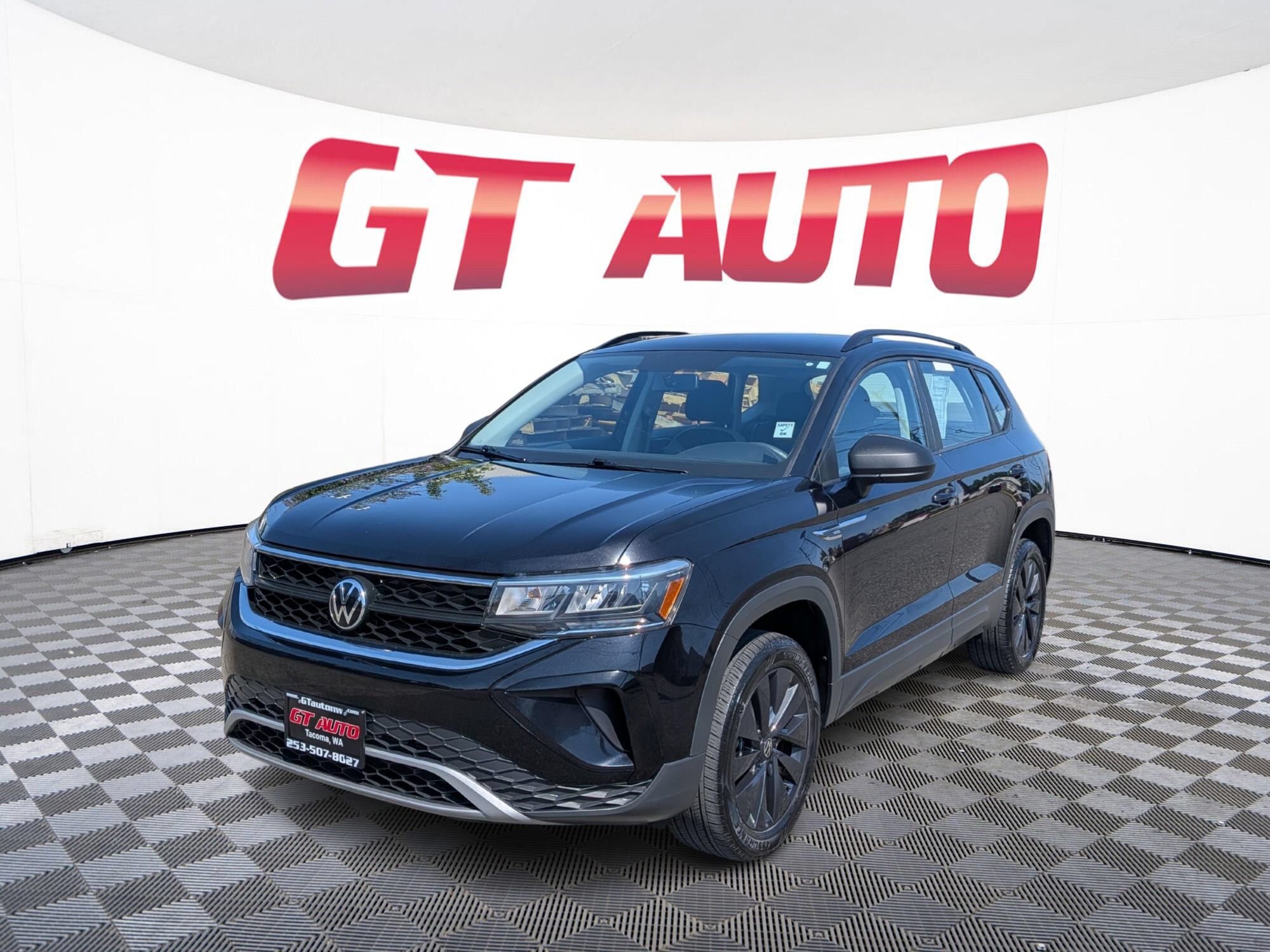 Used 2022 Volkswagen Taos S FWD image 2