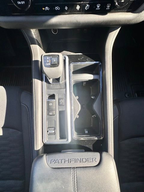 Certified 2024 Nissan Pathfinder SV w/ SV Premium Package image 21