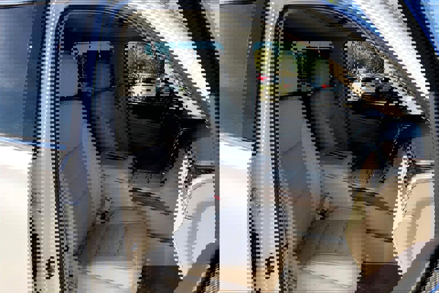 Used 2019 GMC Yukon Denali image 9