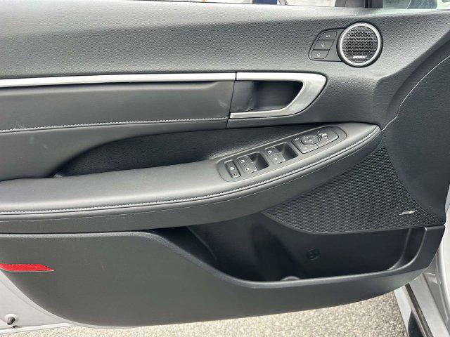 Used 2023 Hyundai Sonata Limited FWD image 16