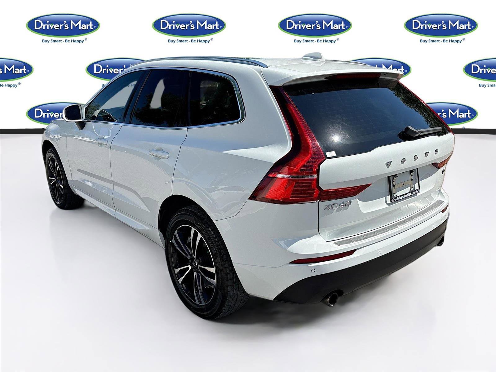 Used 2020 Volvo XC60 T6 Momentum AWD/4WD image 5