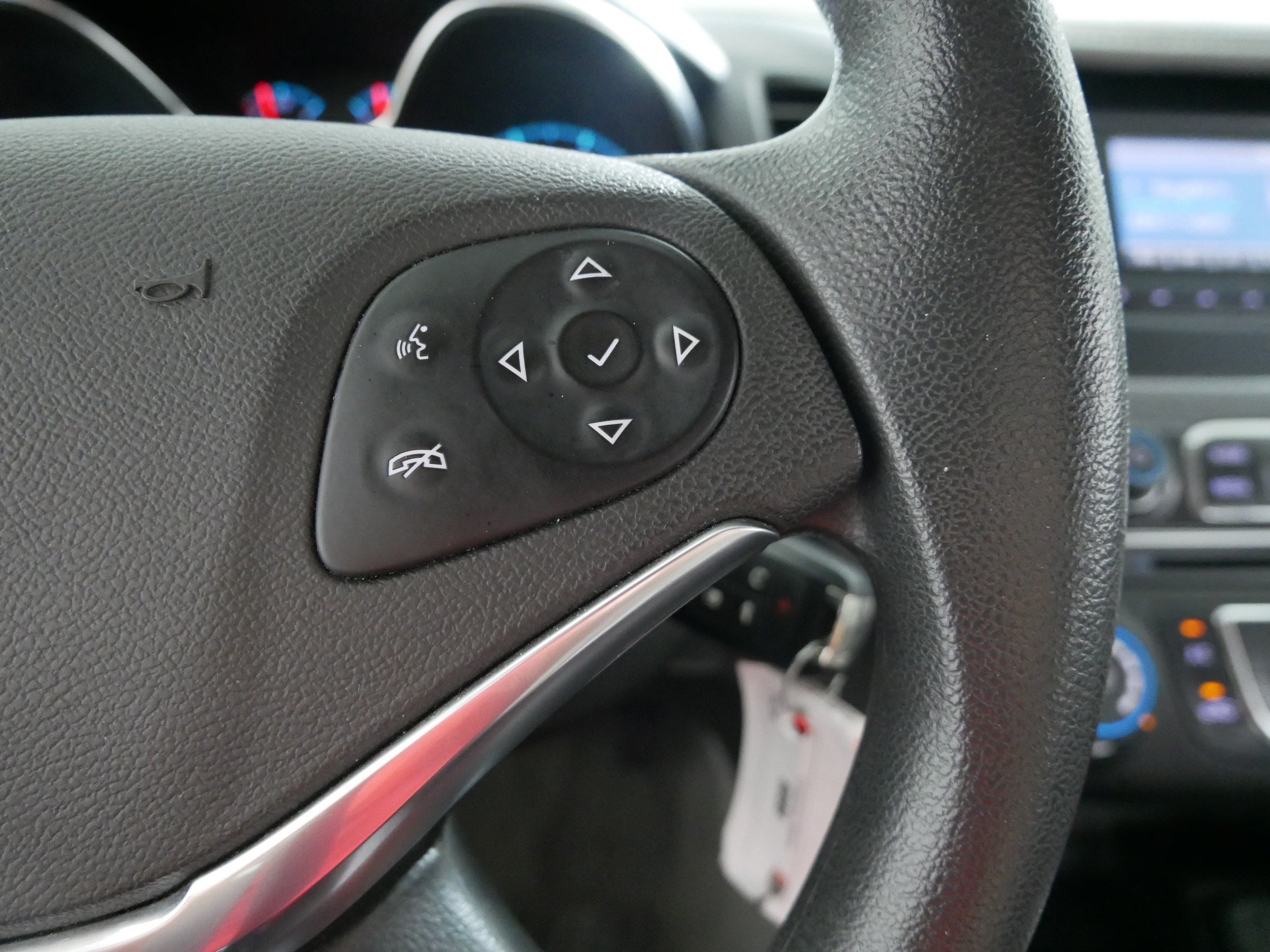 Used 2015 Chevrolet Impala LS FWD image 28