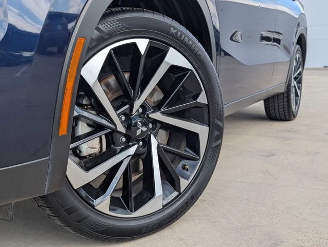 Used 2024 Mitsubishi Outlander SE image 2