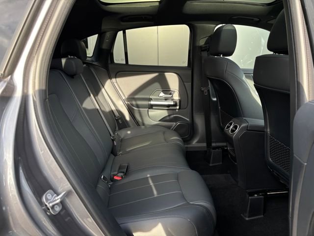 Used 2025 Mercedes-Benz GLA 250 4MATIC image 37