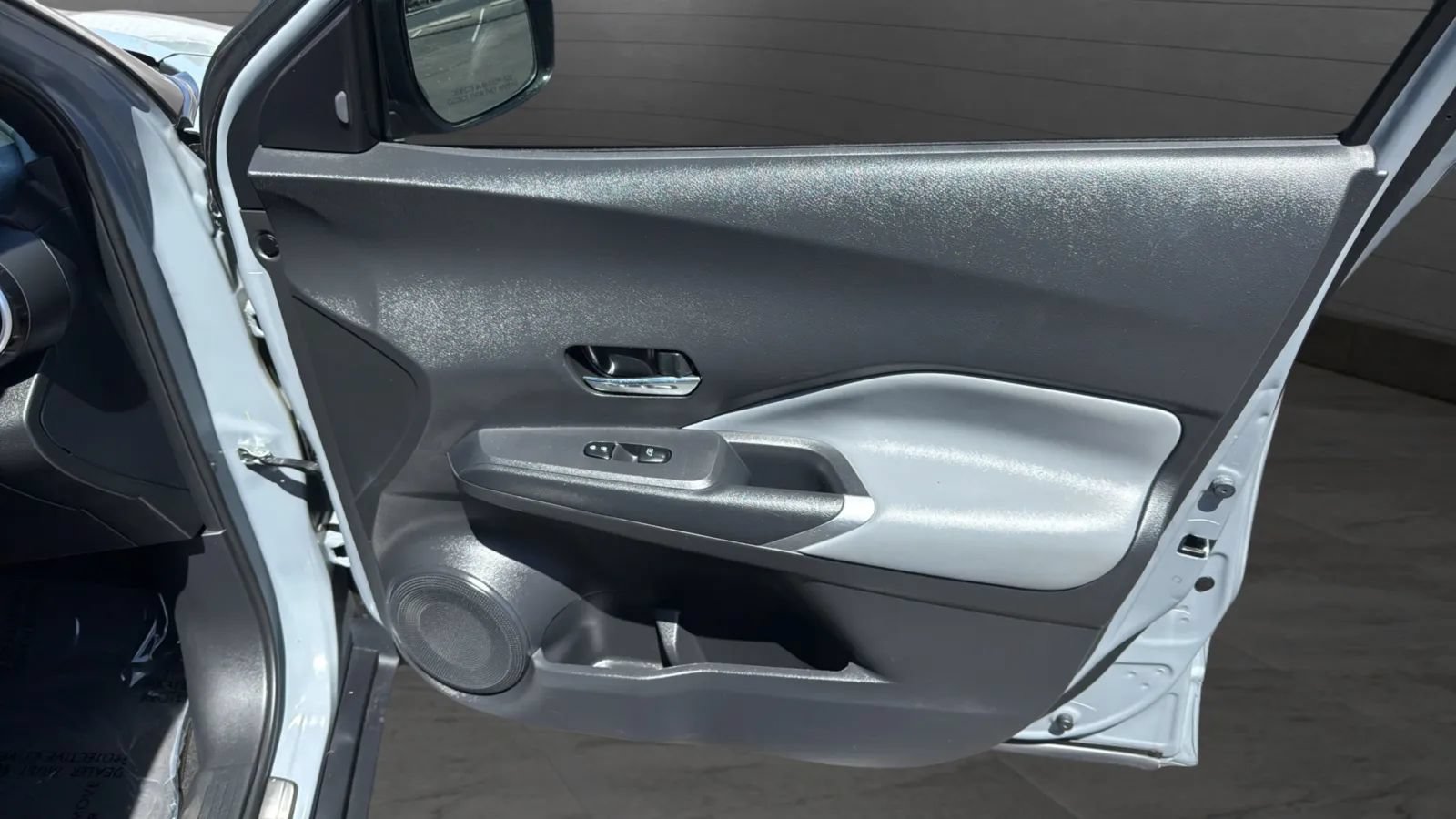 Used 2022 Nissan Kicks SR w/ Premium Package FWD image 10