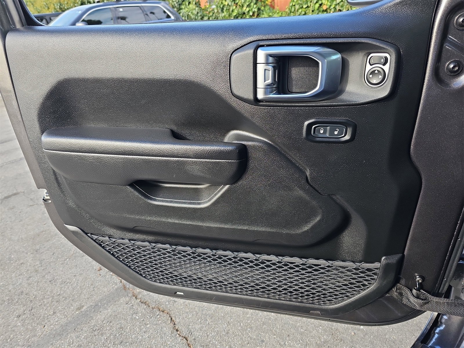 Used 2023 Jeep Gladiator Rubicon w/ Trailer Tow Package image 27