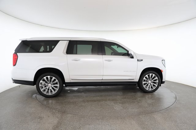 Used 2023 GMC Yukon XL Denali image 21