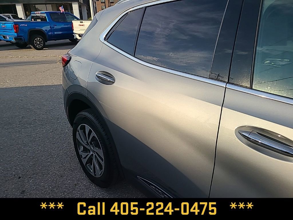 Used 2023 Buick Envision Essence image 11