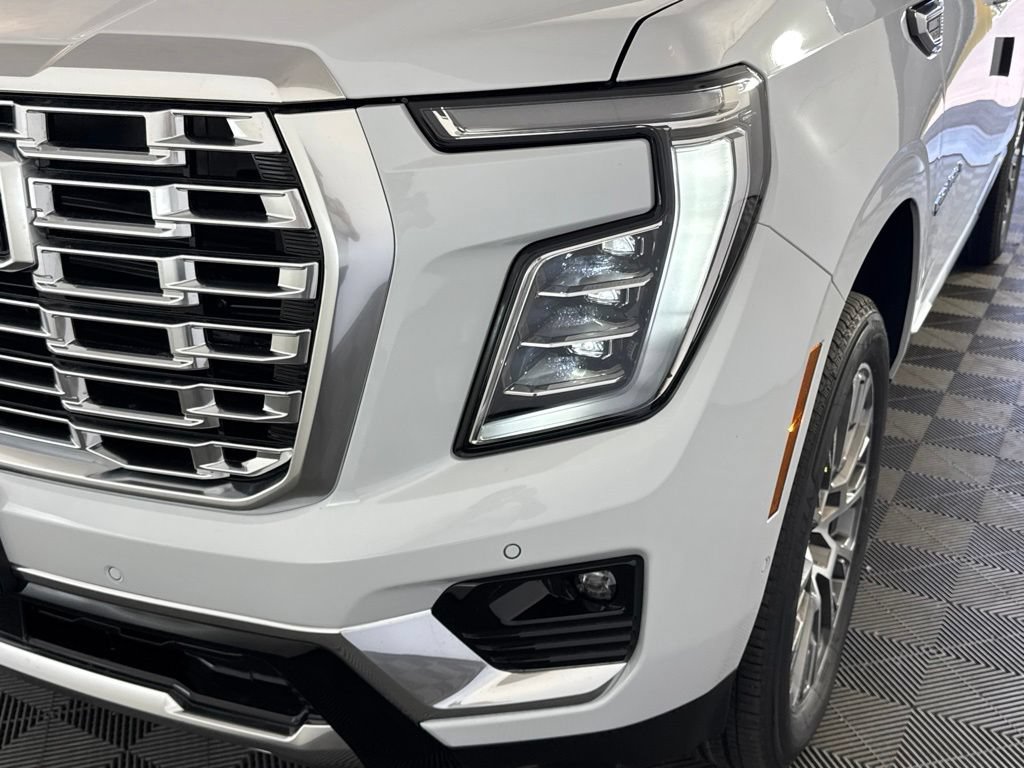 New 2026 GMC Yukon XL Denali w/ Denali Reserve Package AWD/4WD image 40