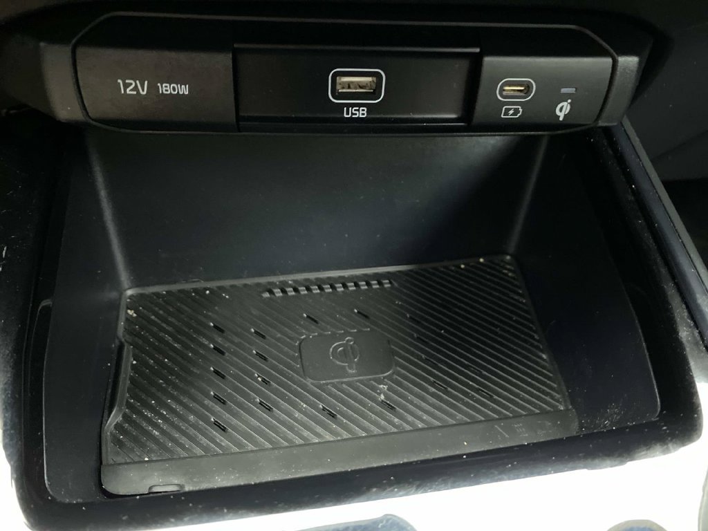 Used 2024 Kia Niro EX FWD image 15