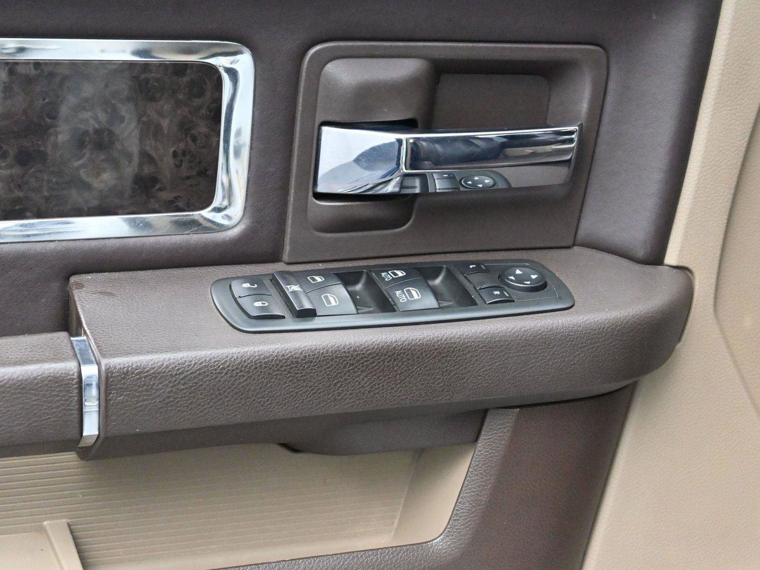 Used 2011 RAM 3500 Laramie Longhorn w/ HD Snow Plow Prep Group image 13