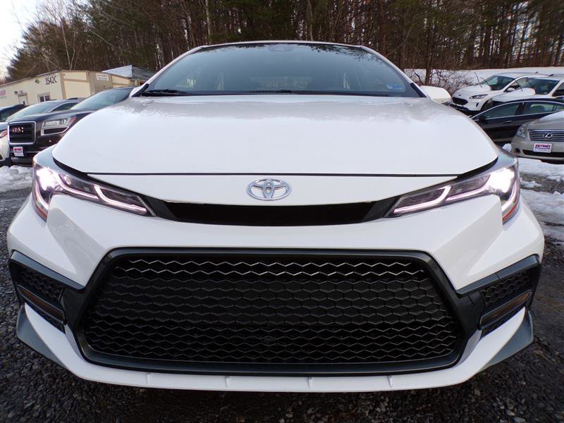 Used 2022 Toyota Corolla SE image 2