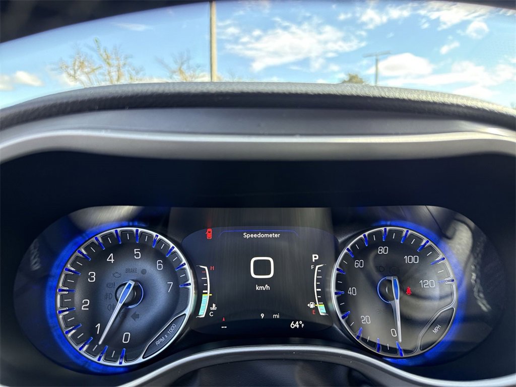 New 2026 Chrysler Pacifica Select image 17