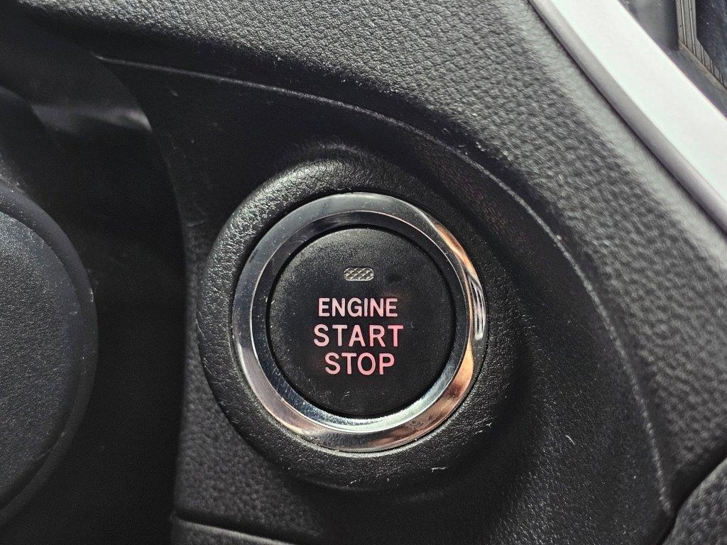 Used 2020 Subaru Crosstrek Hybrid image 7