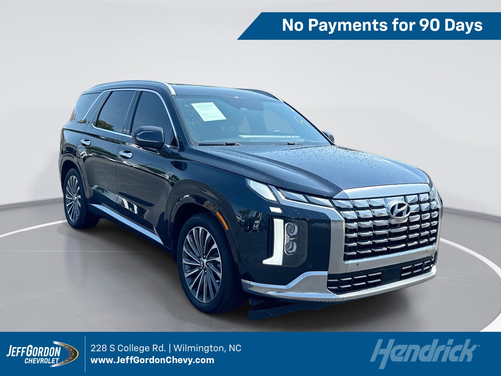 Used 2024 Hyundai Palisade Calligraphy FWD image 1