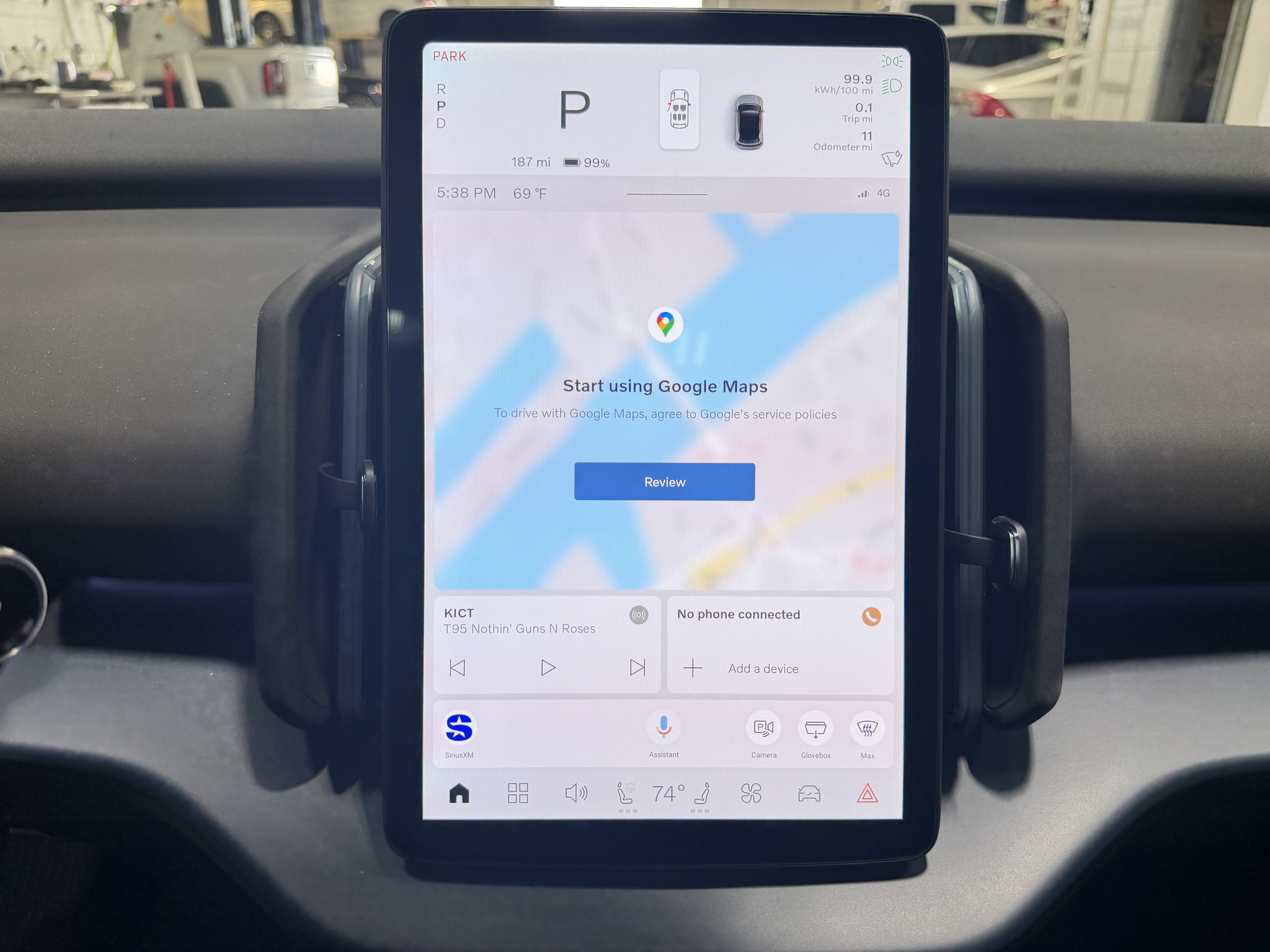 New 2026 Volvo EX30 Cross Country Ultra w/ Protection Package Premier image 18