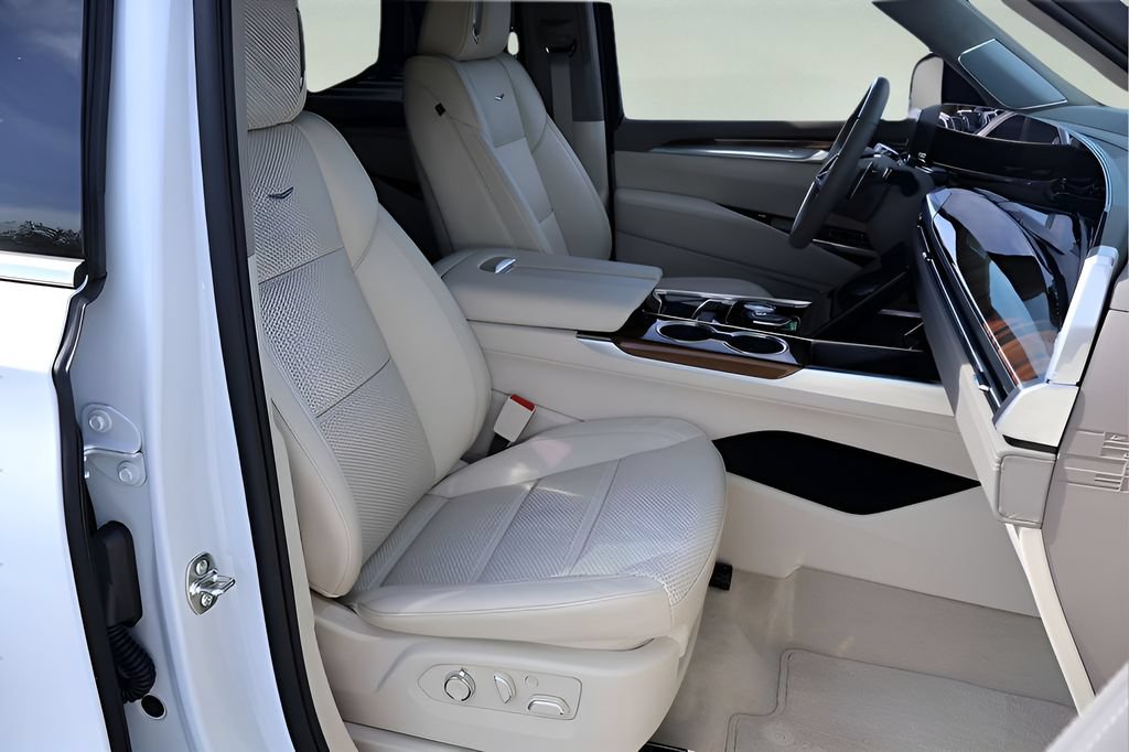 New 2026 Cadillac Escalade ESV Platinum Luxury AWD/4WD image 20