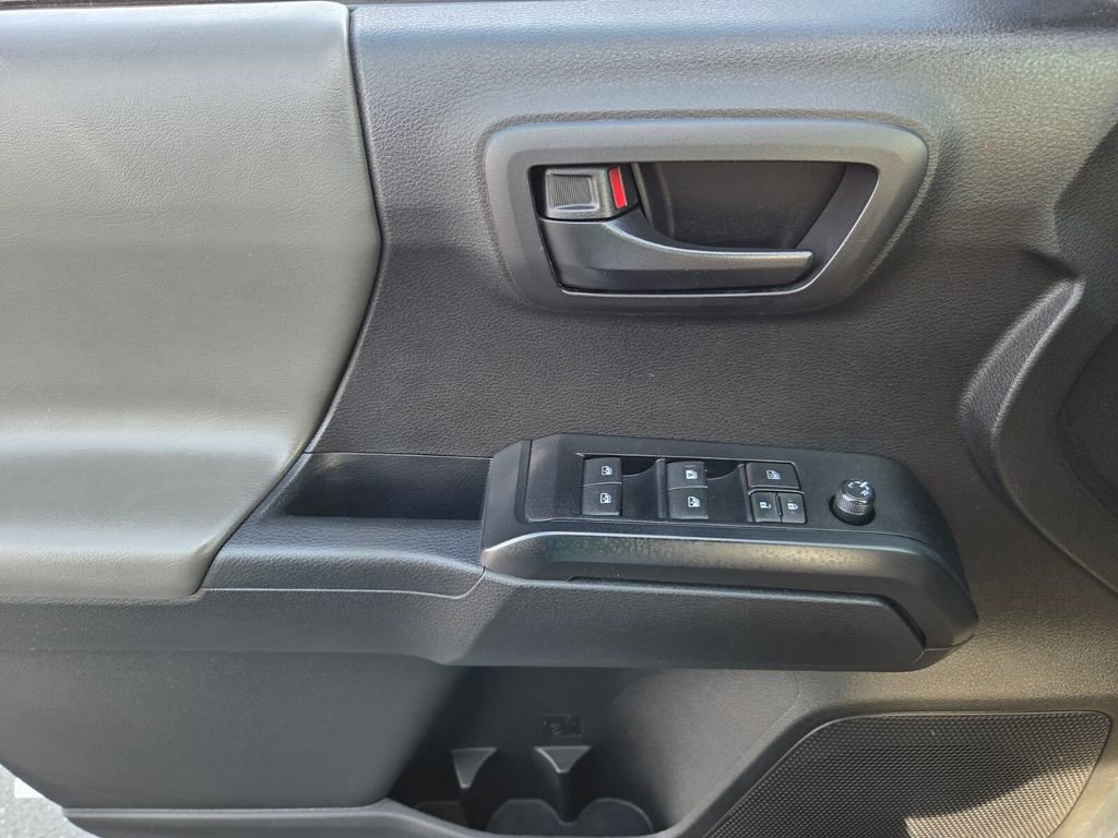 Certified 2023 Toyota Tacoma SR AWD/4WD image 23