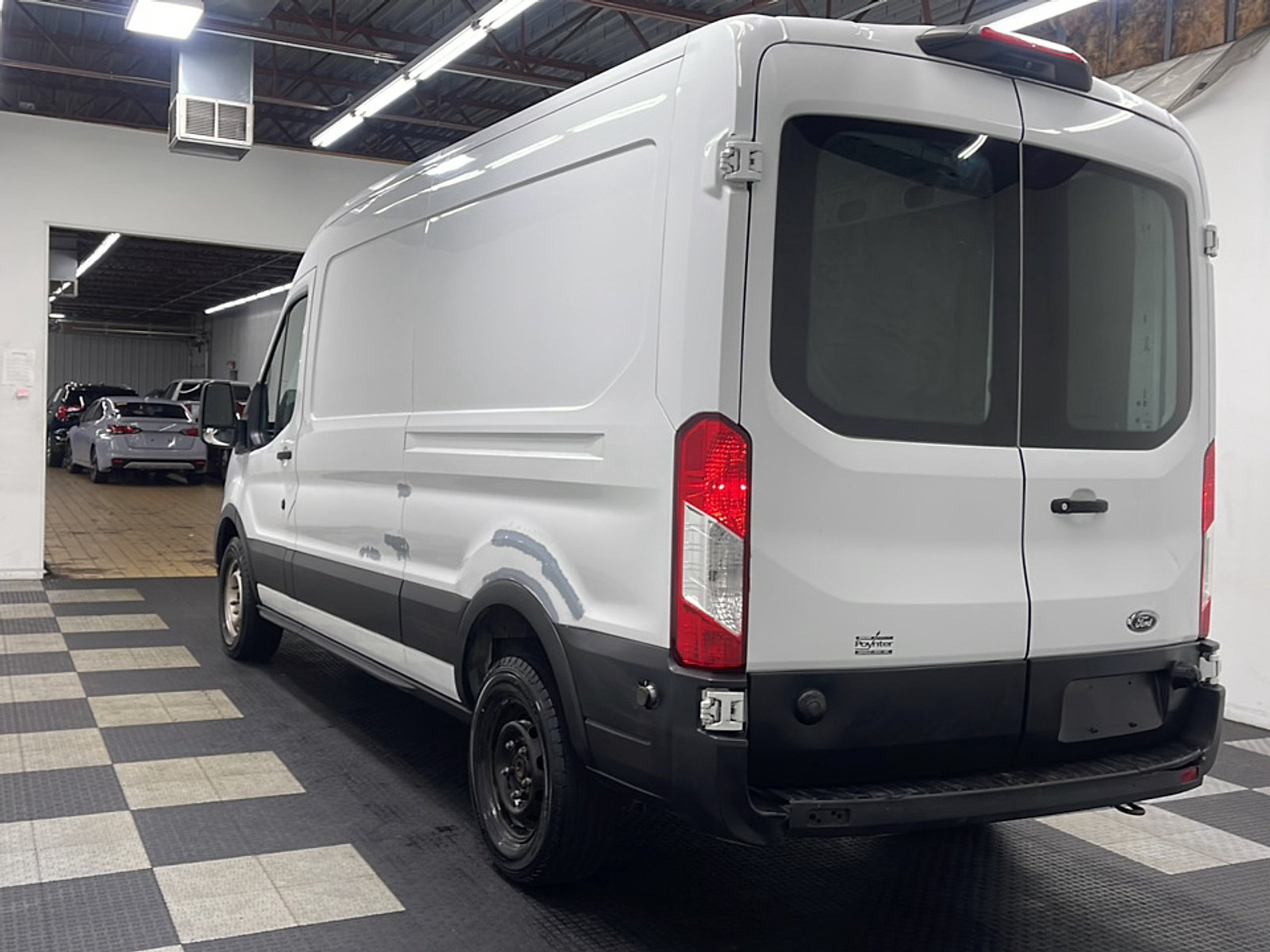 Used 2020 Ford Transit 250 Medium Roof w/ Interior Upgrade Package RWD image 13