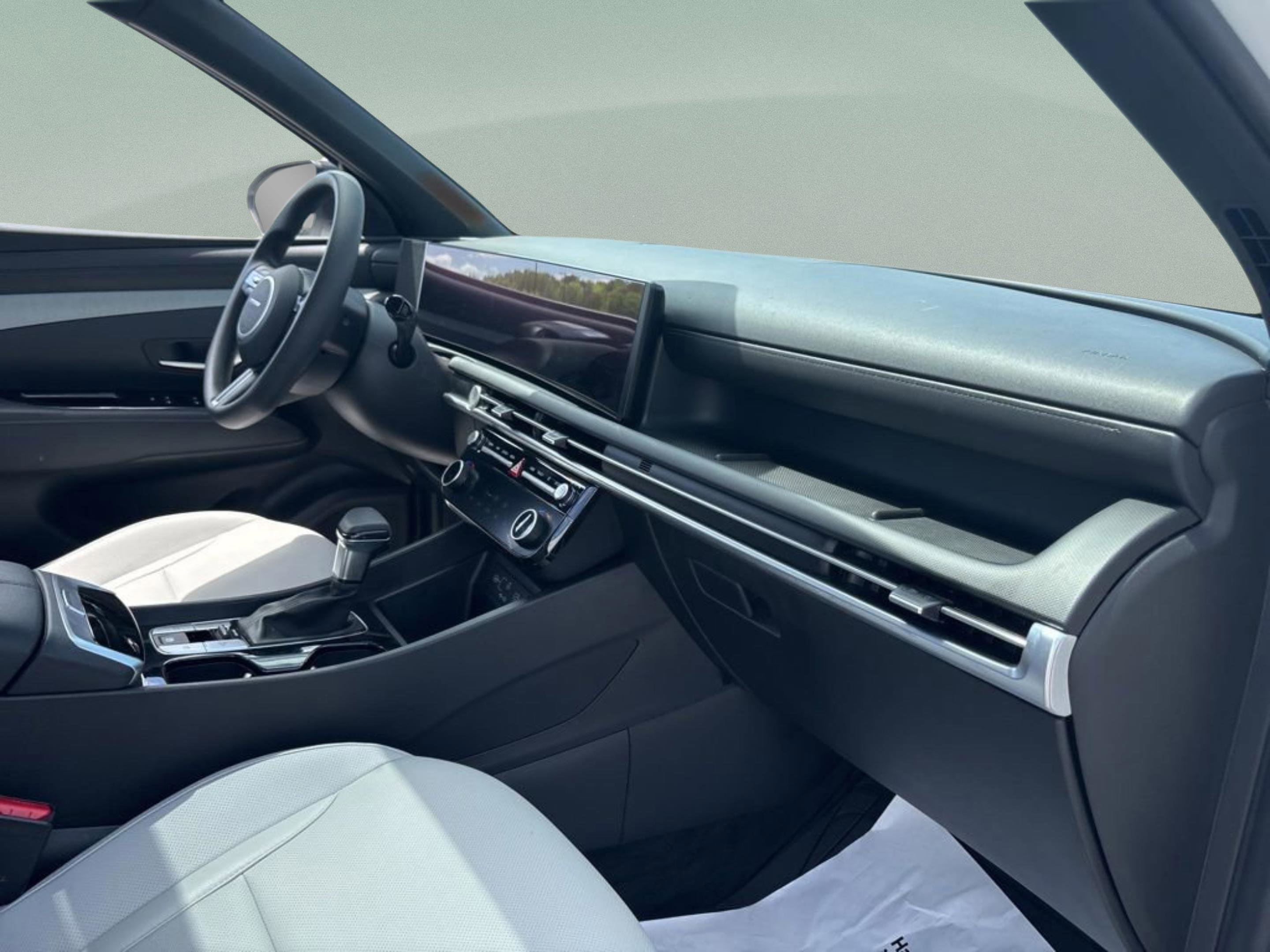 Used 2025 Hyundai Santa Cruz SEL image 32