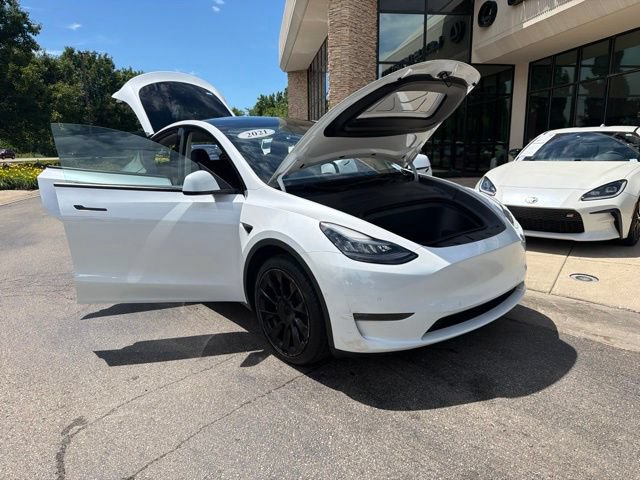 Used 2021 Tesla Model Y Long Range AWD/4WD image 9