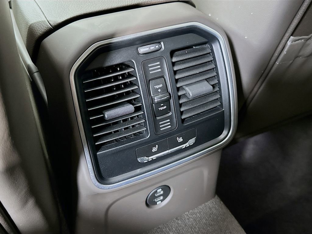 New 2025 Porsche Macan image 27