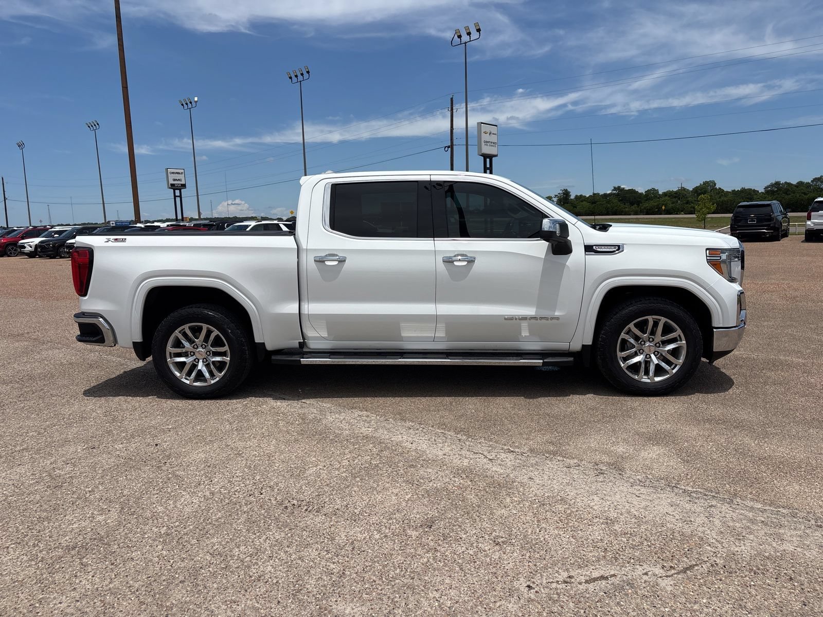 Used 2020 GMC Sierra 1500 SLT AWD/4WD image 7