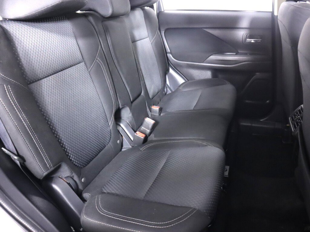 Used 2020 Mitsubishi Outlander ES AWD/4WD image 37