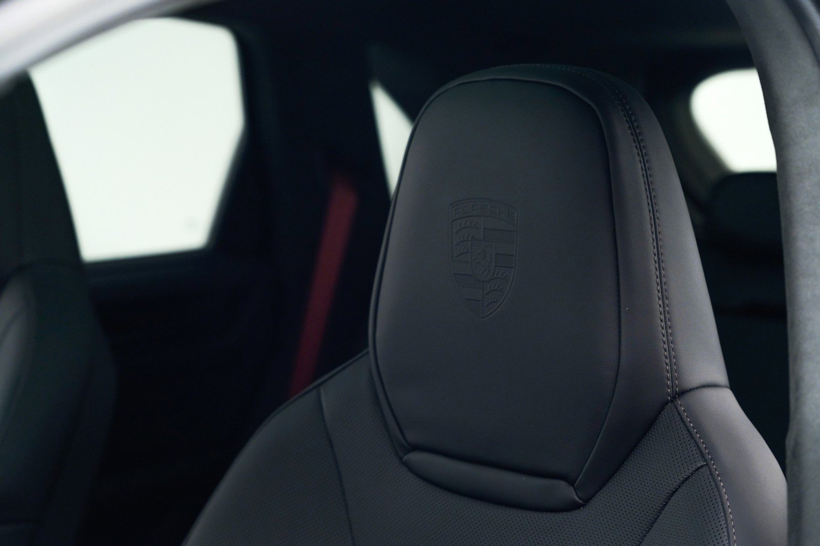 New 2026 Porsche Cayenne GTS image 18