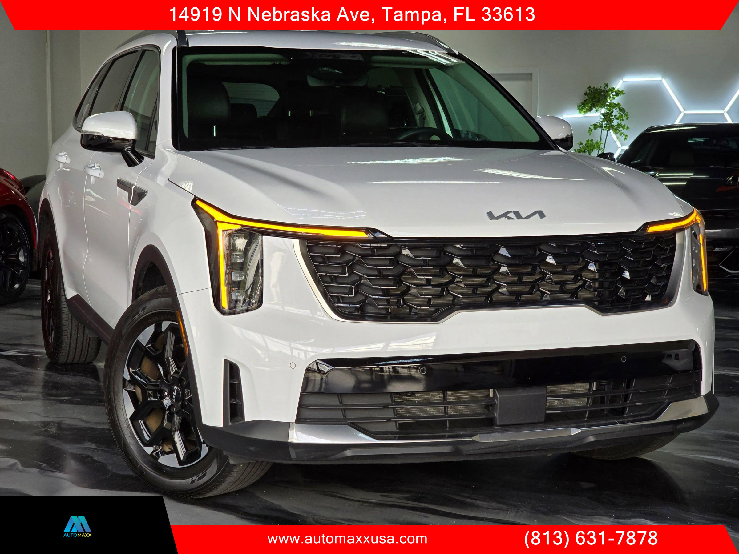 Used 2024 Kia Sorento S image 1