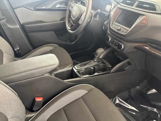 Used 2023 Chevrolet TrailBlazer LT FWD image 23