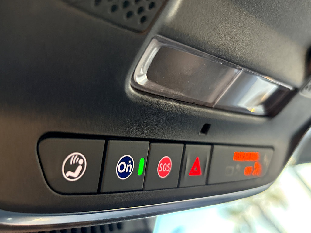 Used 2025 Chevrolet Equinox RS image 32