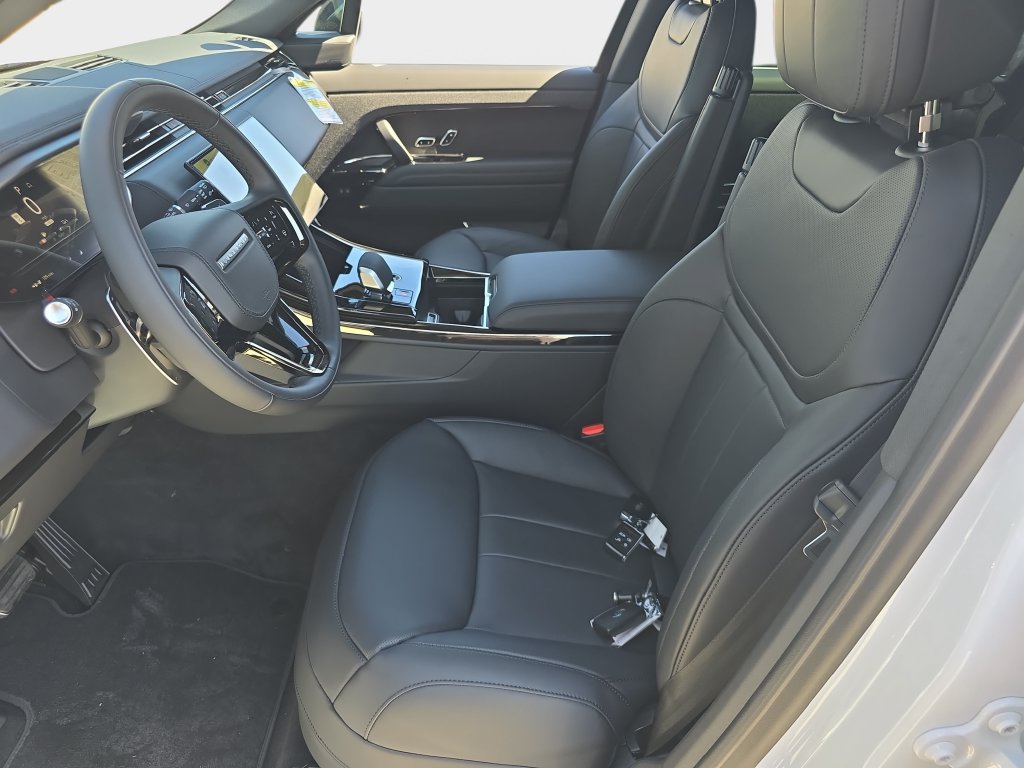 New 2026 Land Rover Range Rover Sport Dynamic SE AWD/4WD image 16