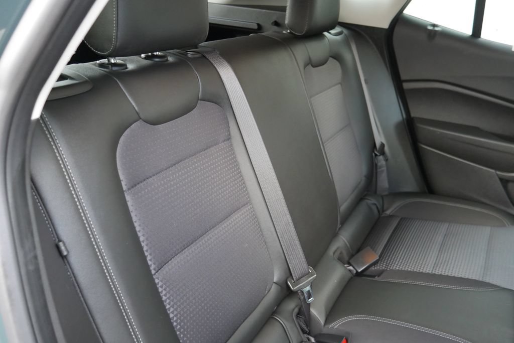 Used 2025 Chevrolet Trax LT FWD image 22