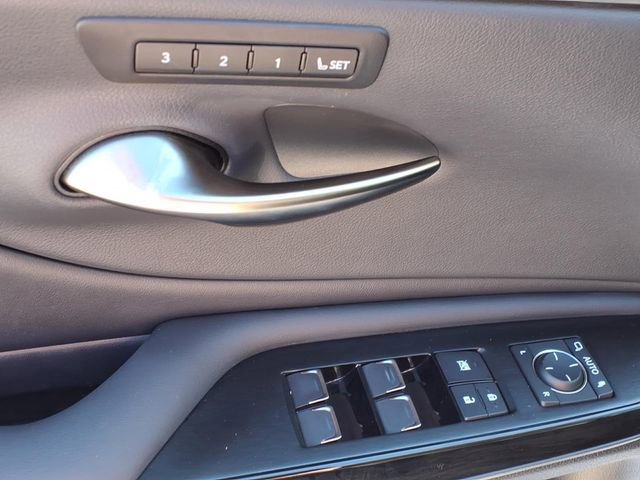 Certified 2023 Lexus ES 350 350 w/ Premium Package image 12