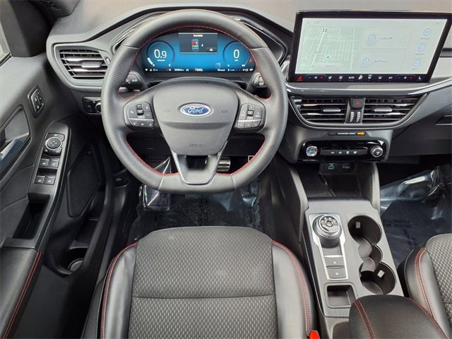 Certified 2023 Ford Escape ST-Line Select w/ Tech Pack #2 image 7
