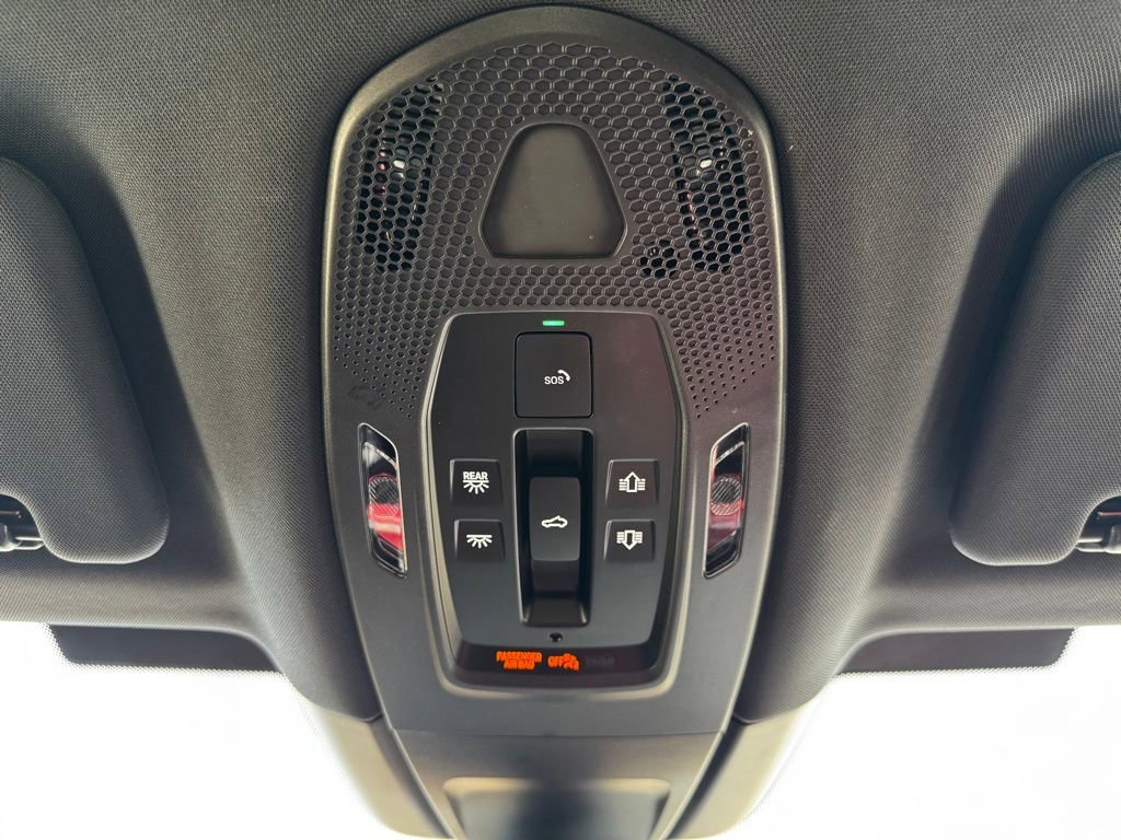 Used 2024 Porsche Panamera image 28