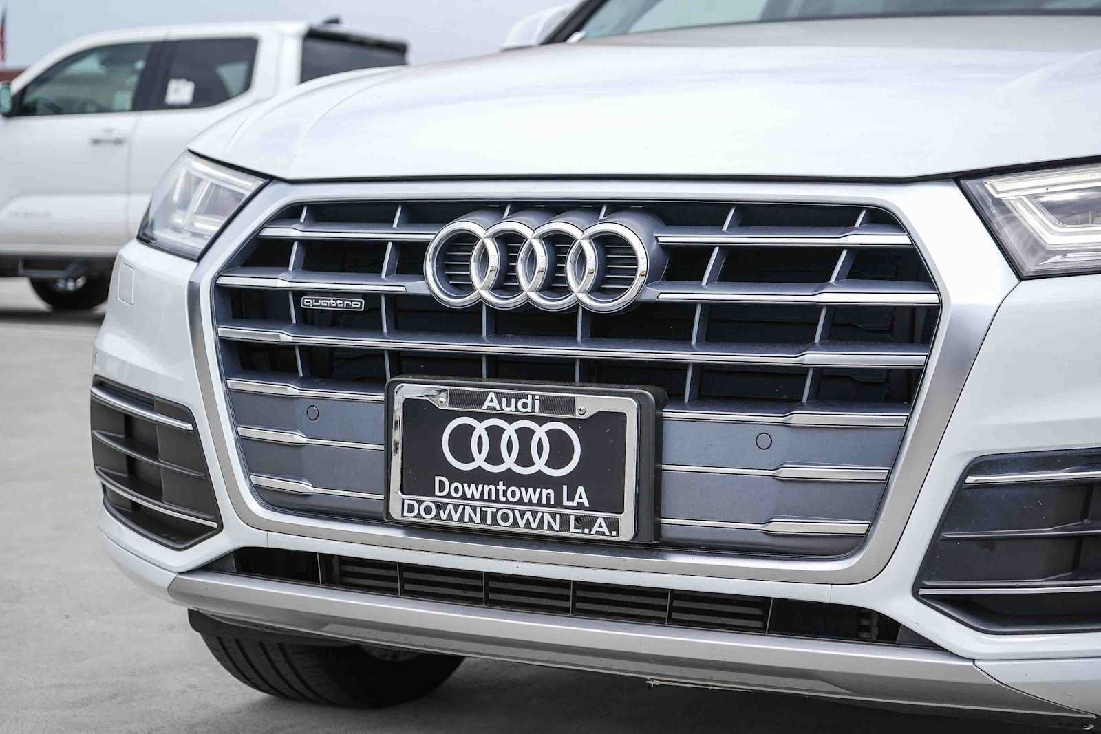 Used 2020 Audi Q5 2.0T Premium Plus w/ Premium Plus Package AWD/4WD image 6
